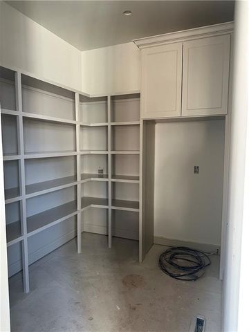 11710 W 181st Terrace, Overland Park, KS 66013