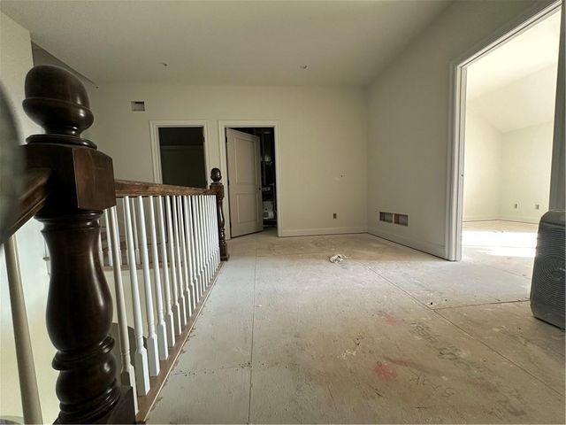 11710 W 181st Terrace, Overland Park, KS 66013