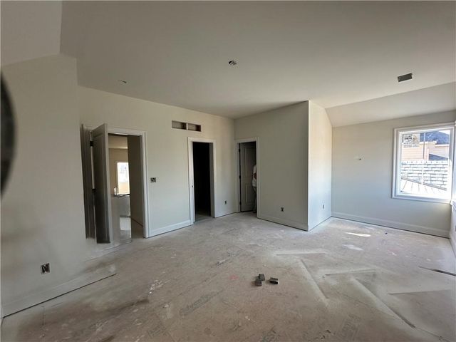 11710 W 181st Terrace, Overland Park, KS 66013