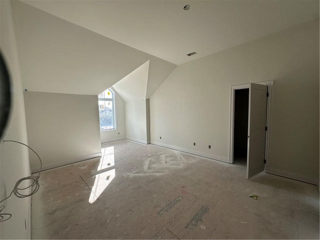 11710 W 181st Terrace, Overland Park, KS 66013