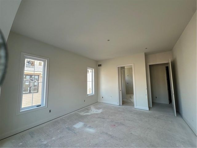 11710 W 181st Terrace, Overland Park, KS 66013