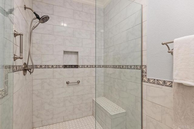 212 Acropolis Way, Vista, CA 92084