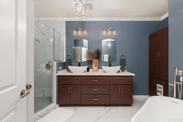 212 Acropolis Way, Vista, CA 92084
