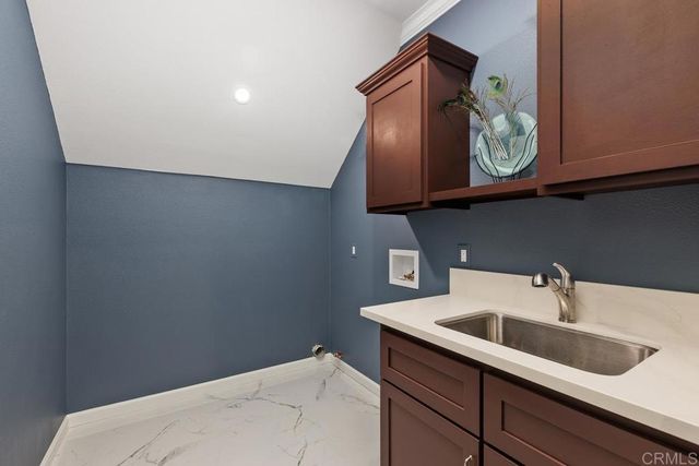 212 Acropolis Way, Vista, CA 92084