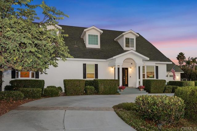 212 Acropolis Way, Vista, CA 92084