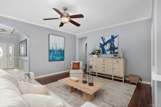 212 Acropolis Way, Vista, CA 92084