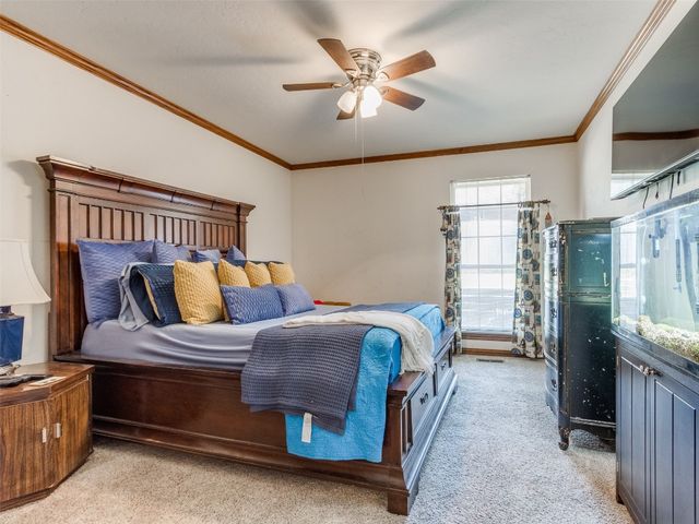 2404 Pawnee Crossing, Edmond, OK 73034