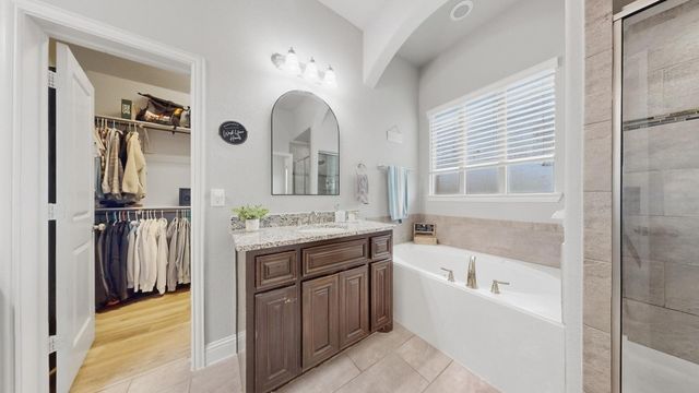 1221 Flamingo Road, Forney, TX 75126