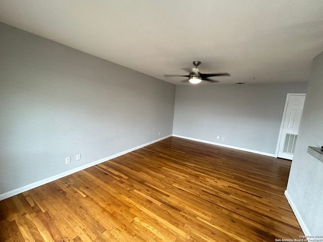 211 Natalen Ave Apt 211, San Antonio, TX 78209