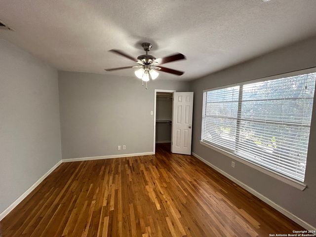 211 Natalen Ave Apt 211, San Antonio, TX 78209