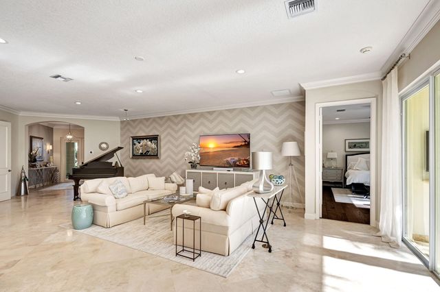 11556 Villa Vasari Drive, Palm Beach Gardens, FL 33418