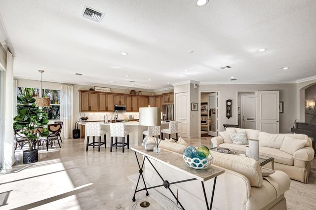 11556 Villa Vasari Drive, Palm Beach Gardens, FL 33418