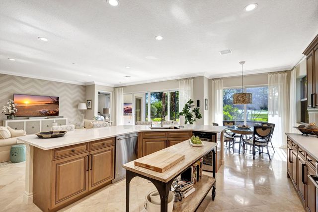 11556 Villa Vasari Drive, Palm Beach Gardens, FL 33418