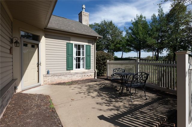 1153 Cobblestone Lane, Adams Twp, PA 16059