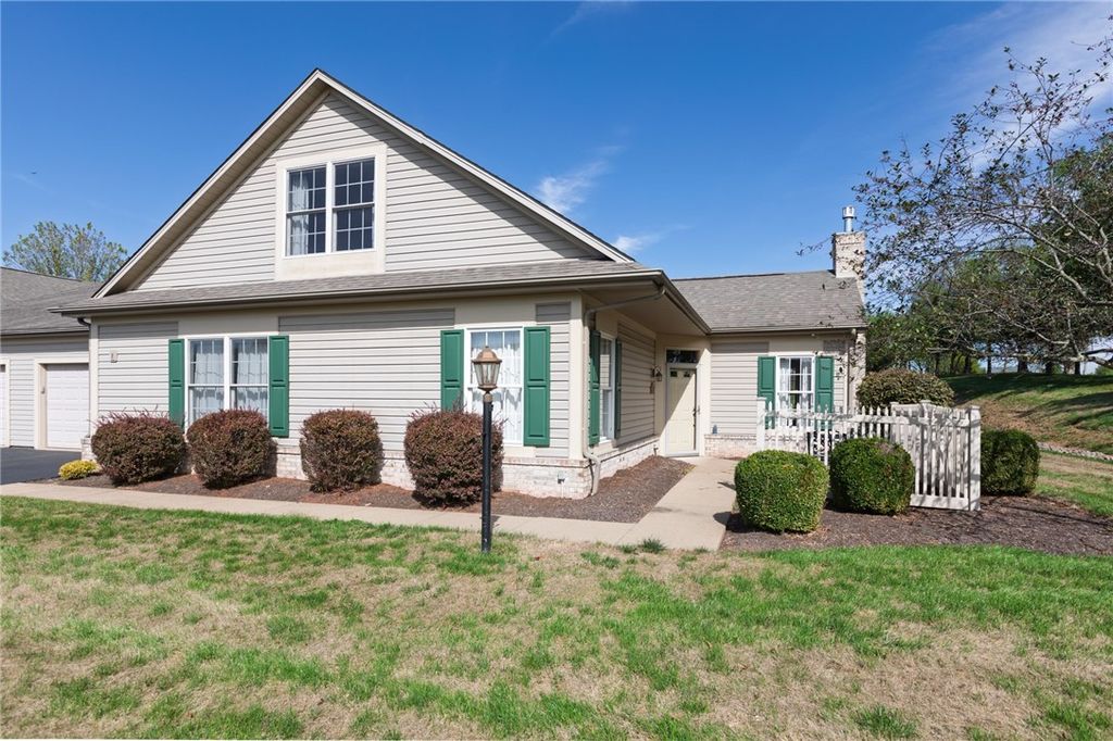 1153 Cobblestone Lane, Adams Twp, PA 16059