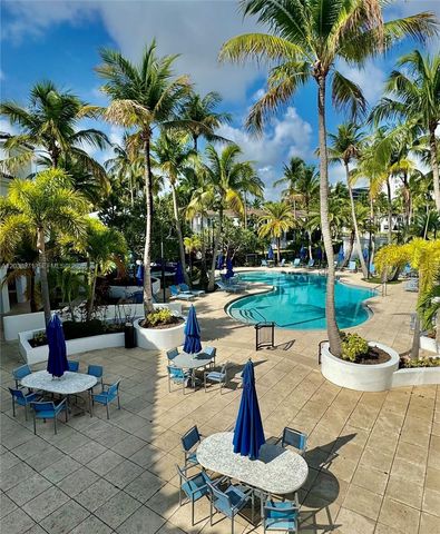 3016 NE 210th St, Aventura, FL 33180
