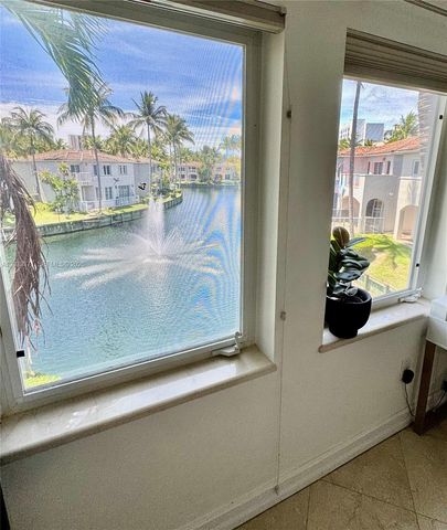 3016 NE 210th St, Aventura, FL 33180