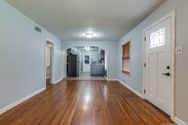 326 ADDAX DR, San Antonio, TX 78213