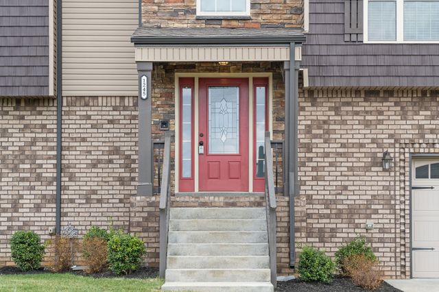 1245 Fallon Dr, Clarksville, TN 37043