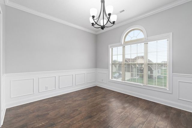 1245 Fallon Dr, Clarksville, TN 37043