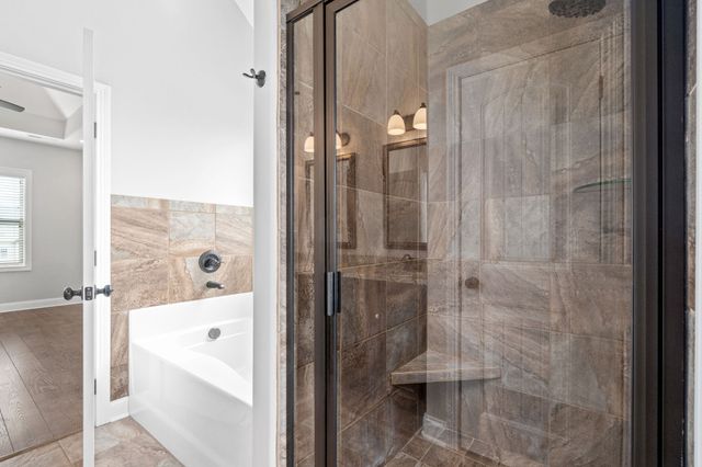 1245 Fallon Dr, Clarksville, TN 37043