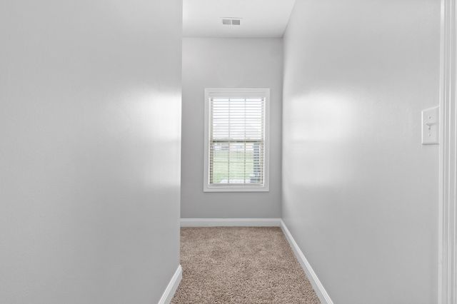 1245 Fallon Dr, Clarksville, TN 37043