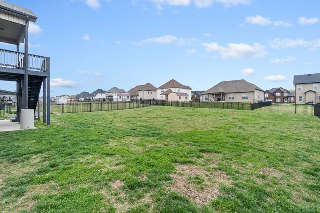 1245 Fallon Dr, Clarksville, TN 37043