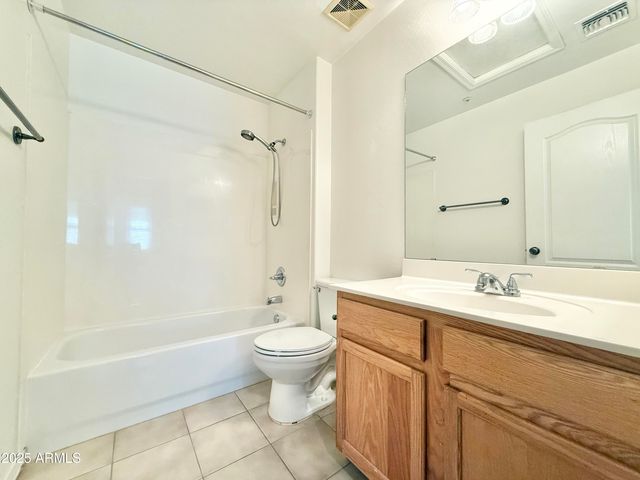 708 S BECK Avenue, Tempe, AZ 85281