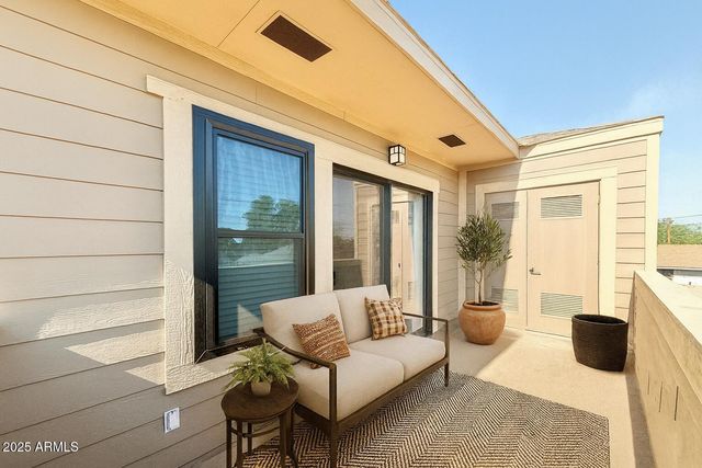 708 S BECK Avenue, Tempe, AZ 85281