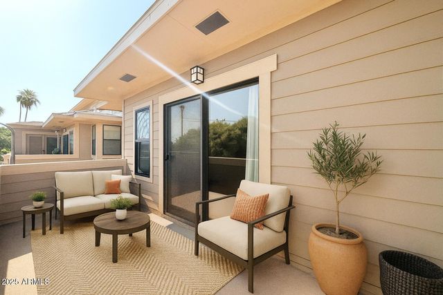 708 S BECK Avenue, Tempe, AZ 85281