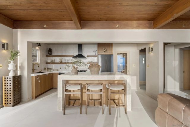 430 Moonlight Ln, Encinitas, CA 92024