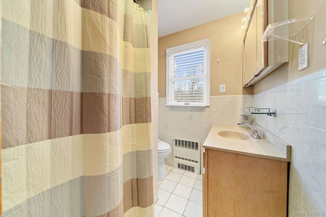 166 Parrott Road, West Nyack, NY 10994