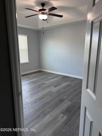 352 RICHMOND Drive, St. Johns, FL 32259