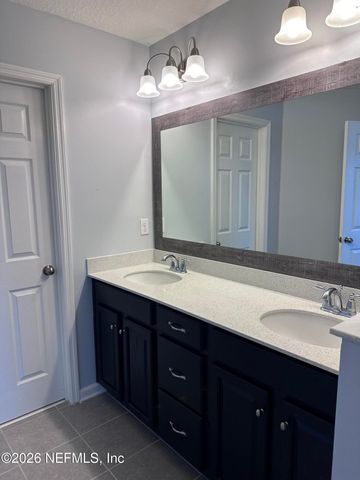 352 RICHMOND Drive, St. Johns, FL 32259