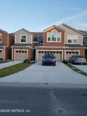 352 RICHMOND Drive, St. Johns, FL 32259
