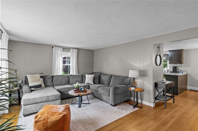 30 NEWWOOD Drive, Cranston, RI 02920