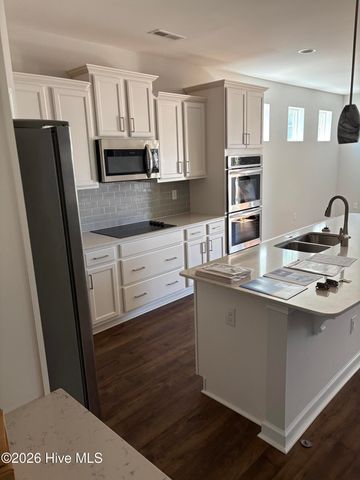 2041 Lindrick Court NW, Calabash, NC 28467