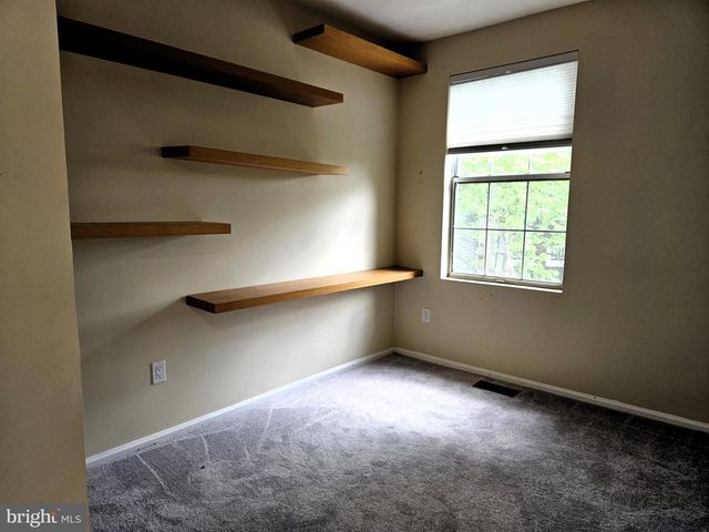 12146 FLAG HARBOR DR, Germantown, MD 20874