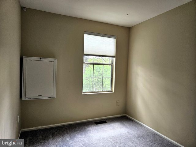 12146 FLAG HARBOR DR, Germantown, MD 20874