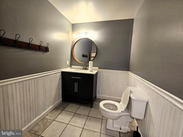 12146 FLAG HARBOR DR, Germantown, MD 20874