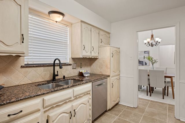 3101 Regency Street, Carrollton, TX 75007