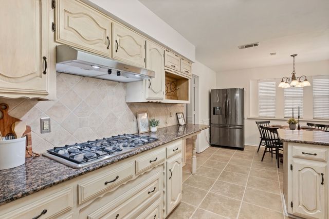 3101 Regency Street, Carrollton, TX 75007