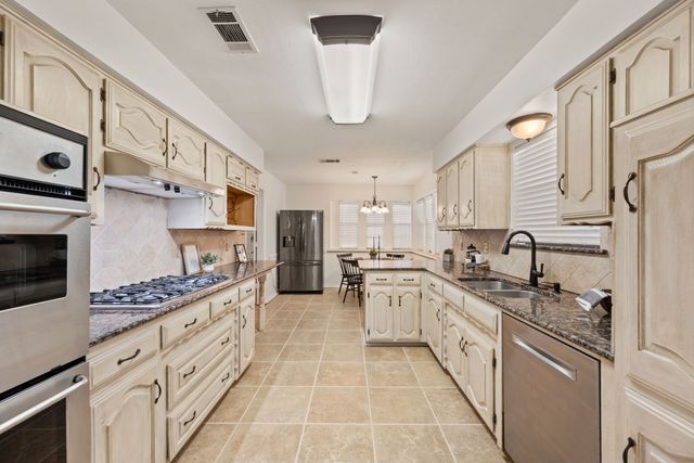 3101 Regency Street, Carrollton, TX 75007