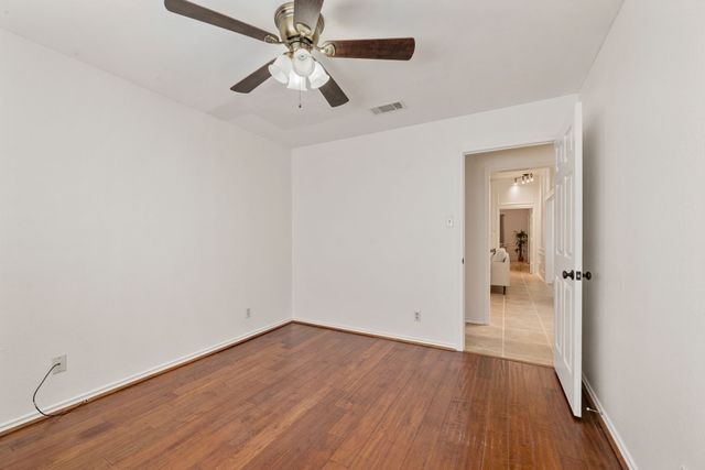 3101 Regency Street, Carrollton, TX 75007