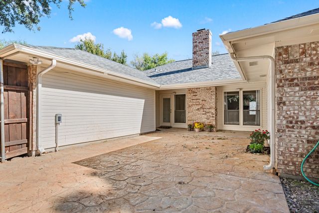 3101 Regency Street, Carrollton, TX 75007