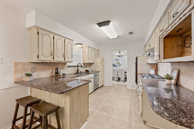 3101 Regency Street, Carrollton, TX 75007