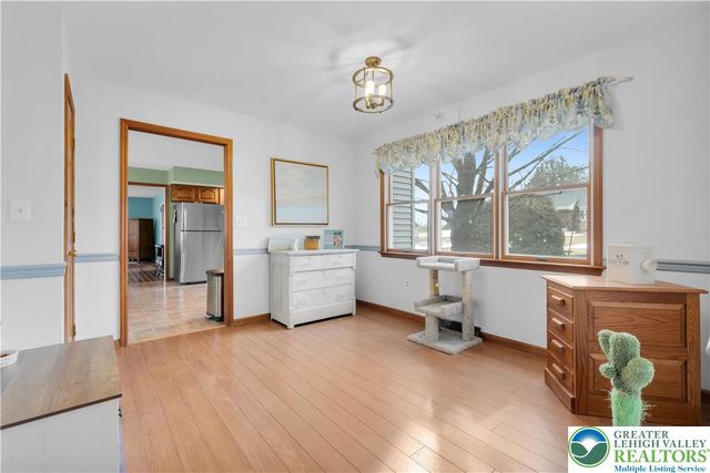 466 East Chestnut Street, Nazareth Boro, PA 18064