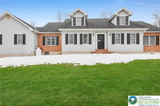 466 East Chestnut Street, Nazareth Boro, PA 18064