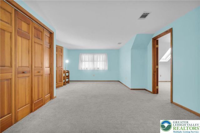 466 East Chestnut Street, Nazareth Boro, PA 18064