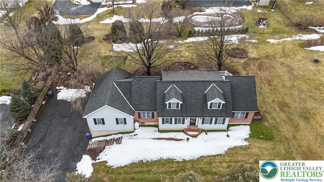 466 East Chestnut Street, Nazareth Boro, PA 18064